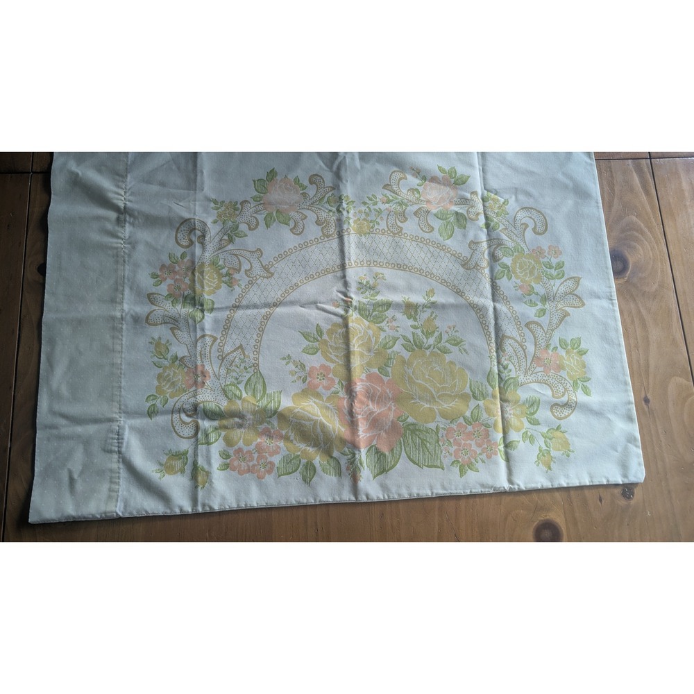 Vintage Floral Medallion Pillowcase Standard Yellow Pink Rose Percale USA Made